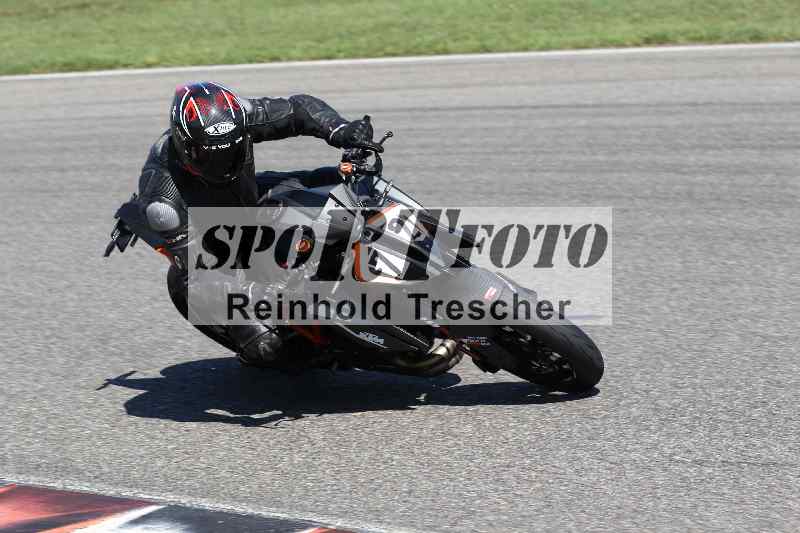 /43 08.08.2025 Discover the Bike ADR/Race 3 rot/72